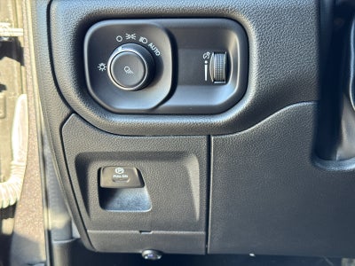 2023 RAM 1500 Big Horn Crew Cab 4x2 5'7" Box