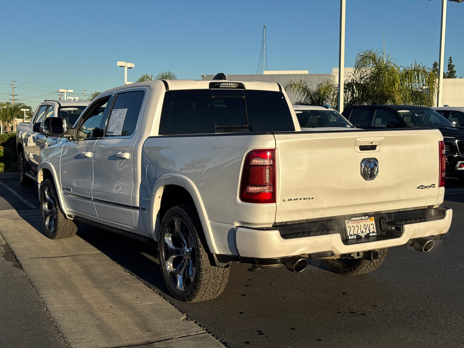 2023 RAM 1500 Limited Crew Cab 4x4 5'7" Box