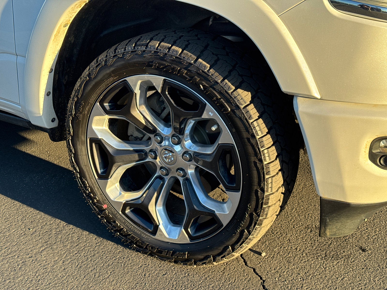 2023 RAM 1500 Limited Crew Cab 4x4 5'7" Box