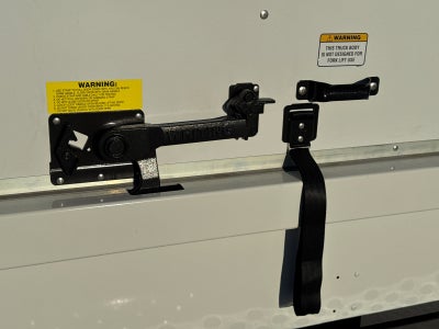 2025 GMC Savana Cutaway 3500 1WT