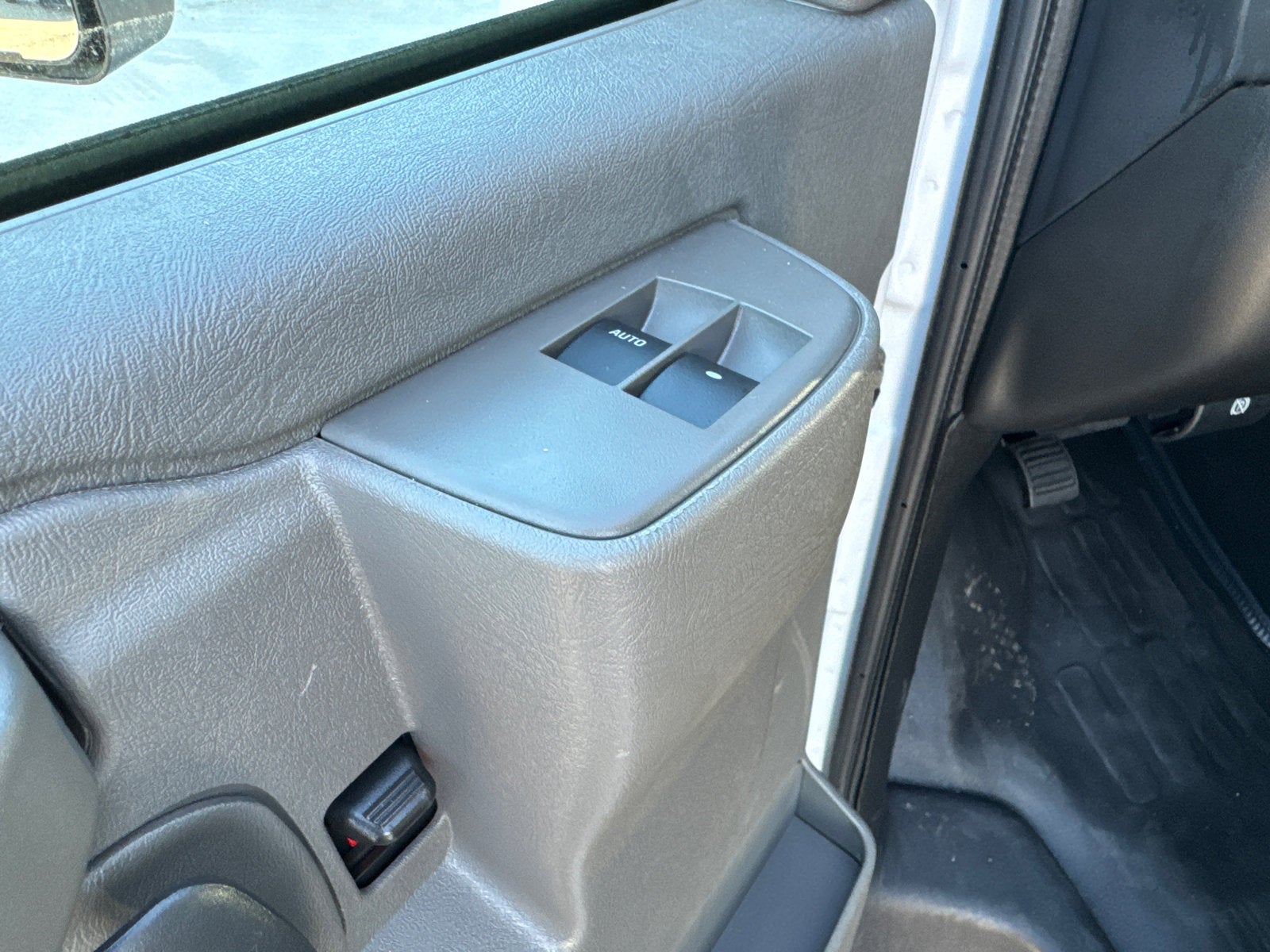 2025 GMC Savana Cutaway 3500 1WT