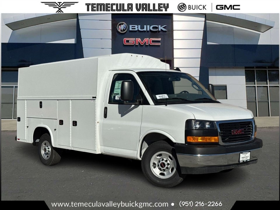 2025 GMC Savana Cutaway 3500 1WT