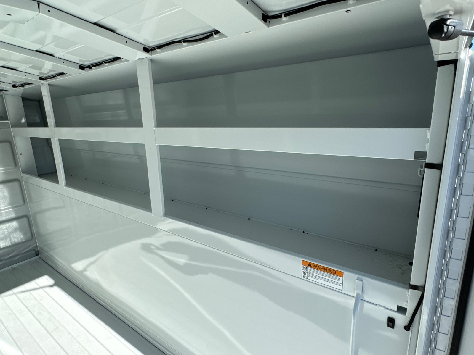 2025 GMC Savana Cutaway 3500 1WT