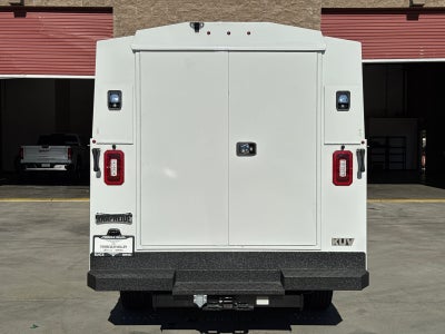 2025 GMC Savana Cutaway 3500 1WT
