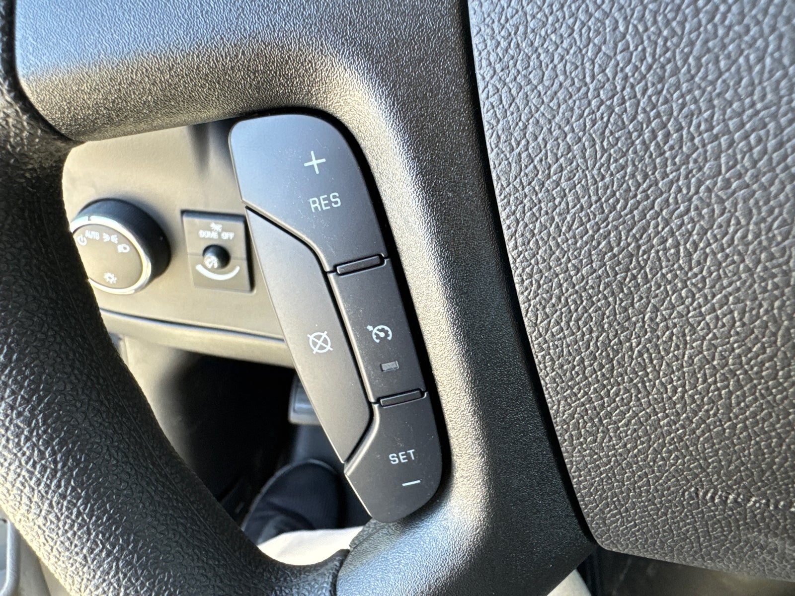 2025 GMC Savana Cutaway 3500 1WT