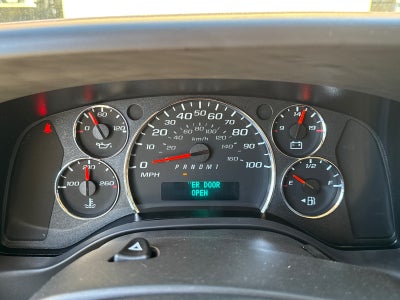 2025 GMC Savana Cutaway 3500 1WT