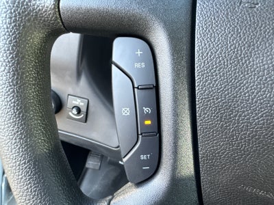 2025 GMC Savana Cutaway 3500 1WT