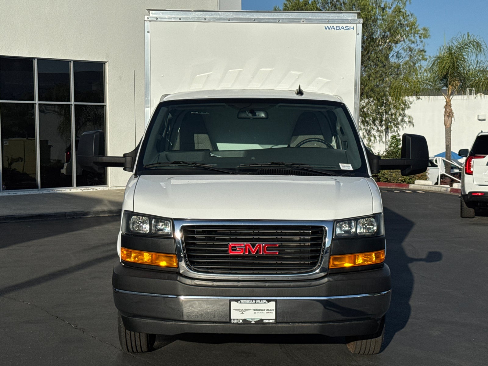 2025 GMC Savana Cutaway 3500 1WT