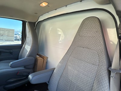 2025 GMC Savana Cutaway 3500 1WT