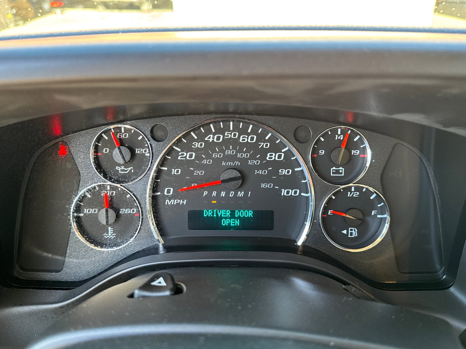 2025 GMC Savana Cutaway 3500 1WT