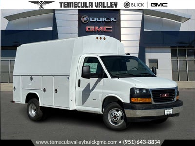 2025 GMC Savana Cutaway 3500 1WT