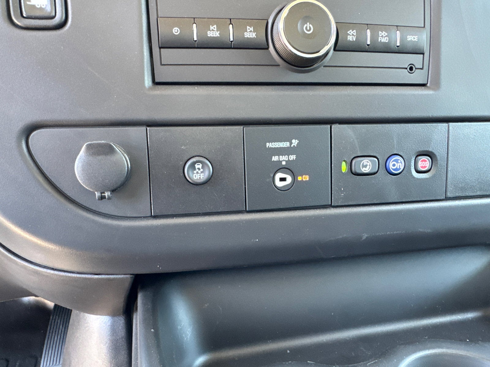 2025 GMC Savana Cutaway 3500 1WT