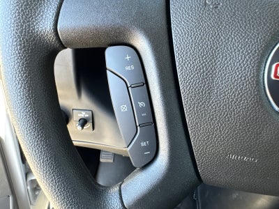 2025 GMC Savana Cutaway 3500 1WT