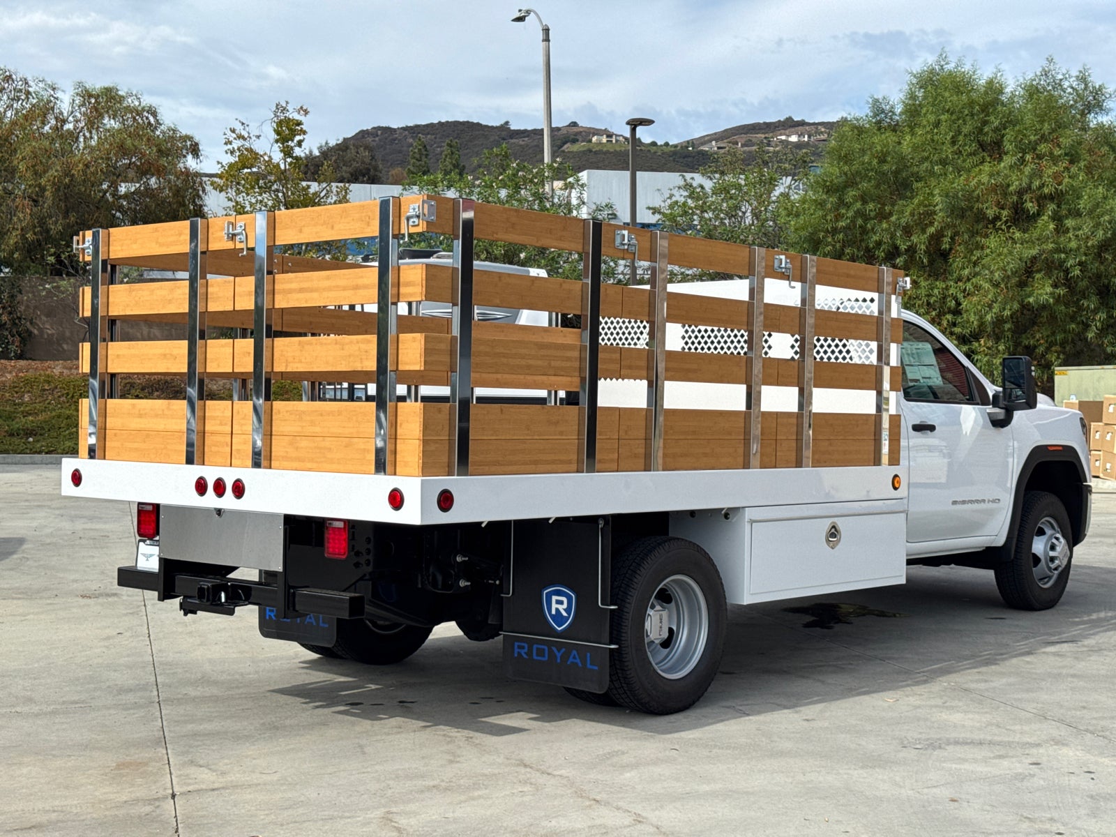 2026 GMC Sierra 3500 HD Chassis Cab Pro