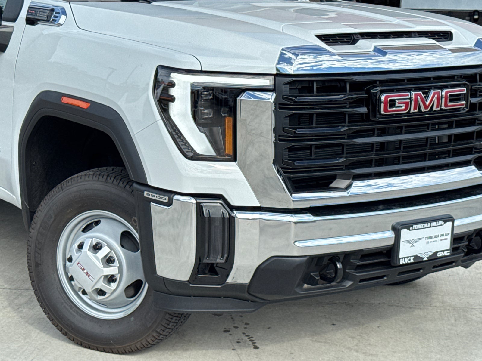 2026 GMC Sierra 3500 HD Chassis Cab Pro