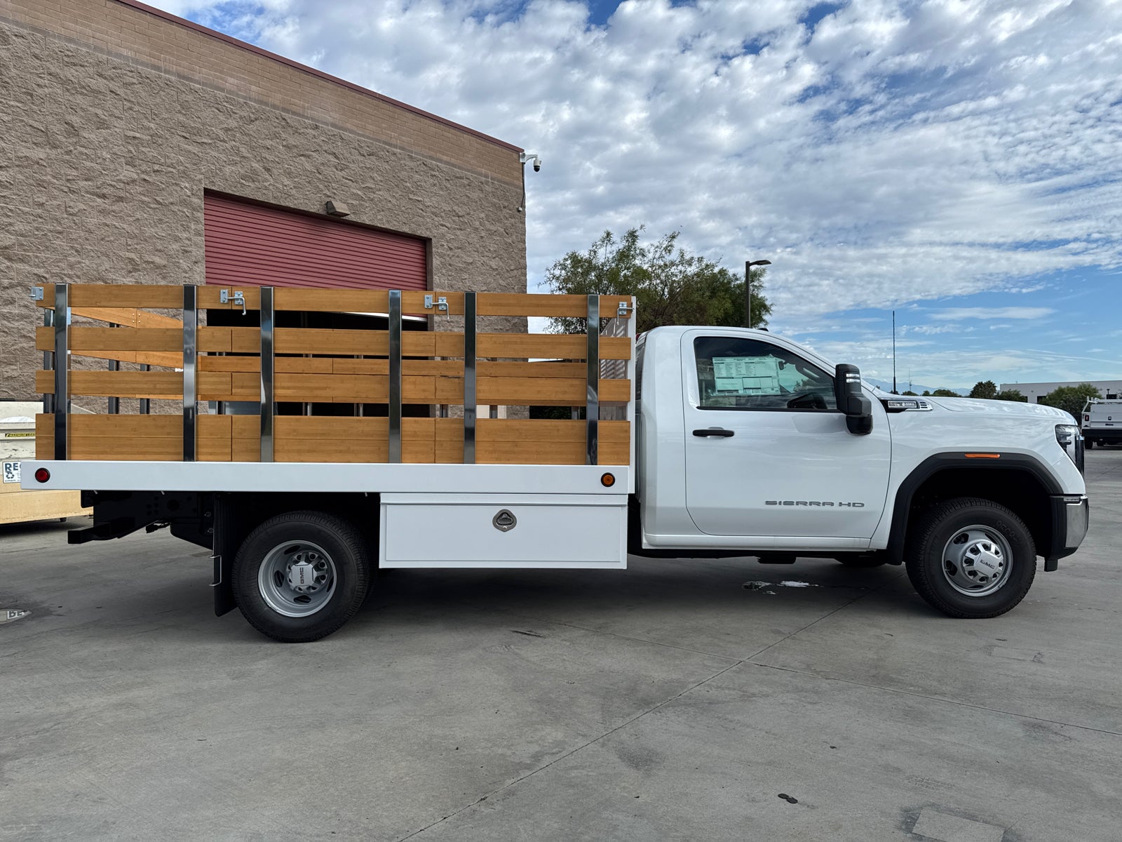 2026 GMC Sierra 3500 HD Chassis Cab Pro