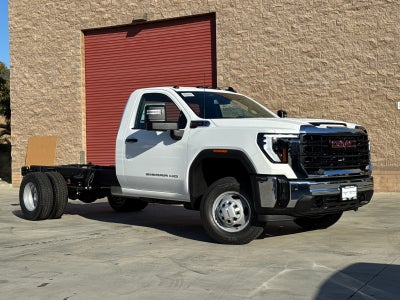 2026 GMC Sierra 3500 HD Chassis Cab Pro