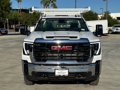 2025 GMC Sierra 3500 HD Chassis Cab Pro