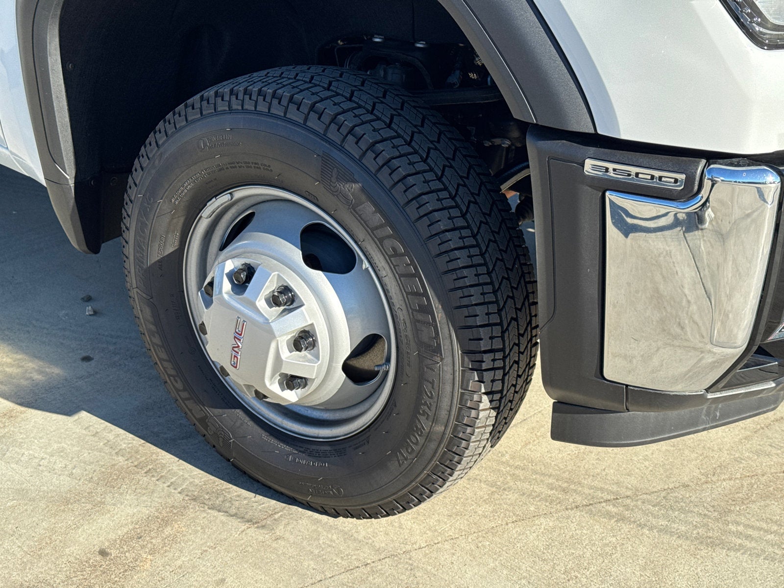 2025 GMC Sierra 3500 HD Chassis Cab Pro