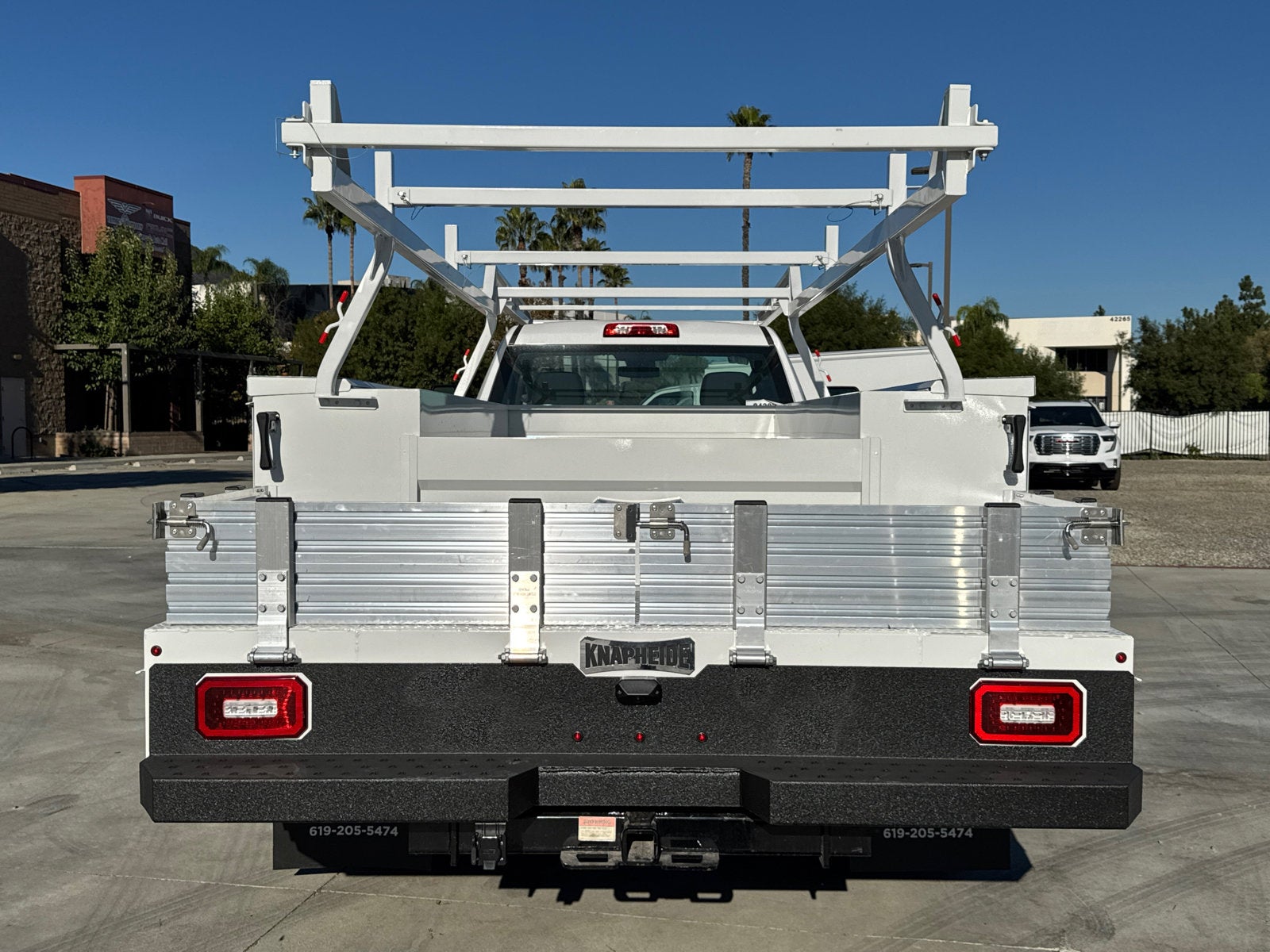 2025 GMC Sierra 3500 HD Chassis Cab Pro