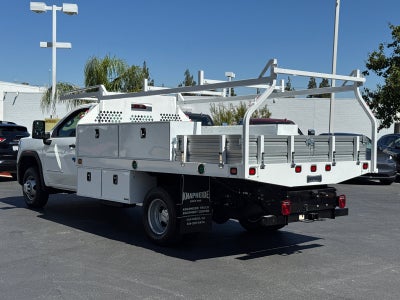 2025 GMC Sierra 3500 HD Chassis Cab Pro