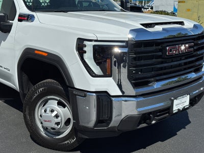 2025 GMC Sierra 3500 HD Chassis Cab Pro