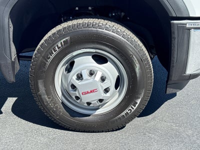 2025 GMC Sierra 3500 HD Chassis Cab Pro