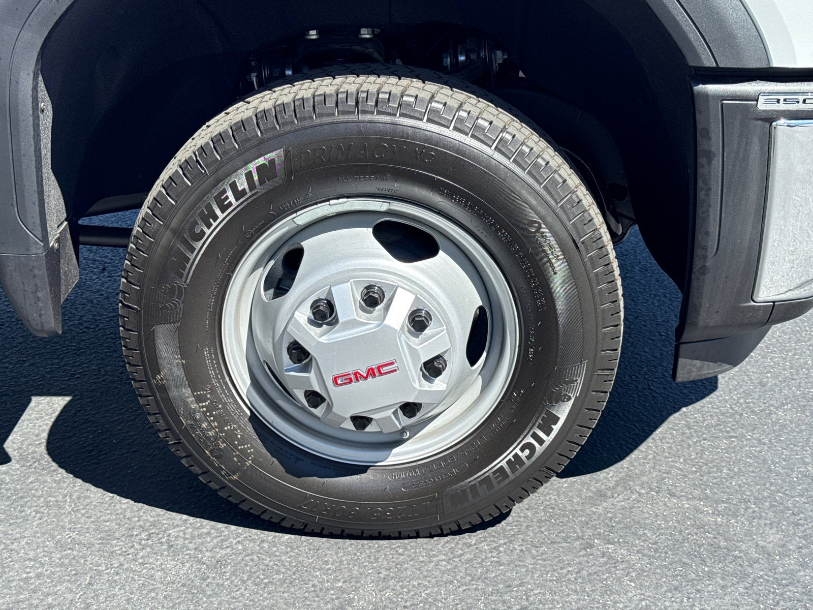 2025 GMC Sierra 3500 HD Chassis Cab Pro