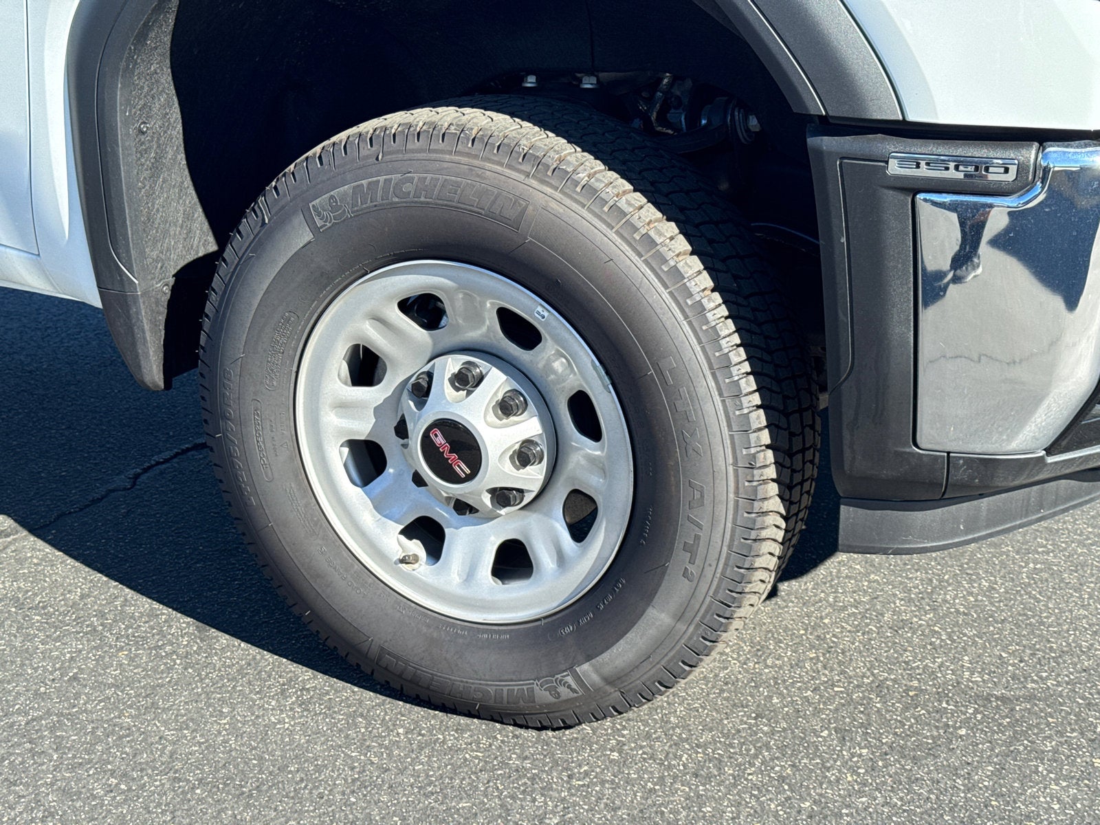 2024 GMC Sierra 3500 HD Pro