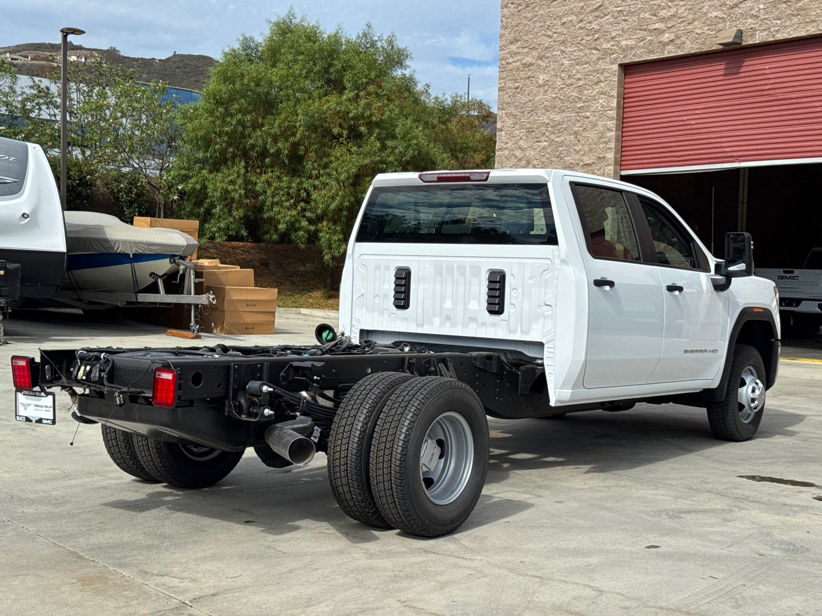 2026 GMC Sierra 3500 HD Chassis Cab Pro