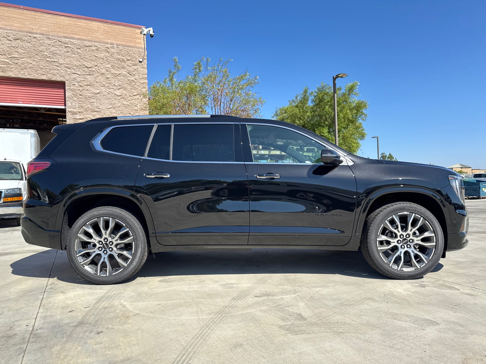 2027 GMC Acadia Denali Ultimate