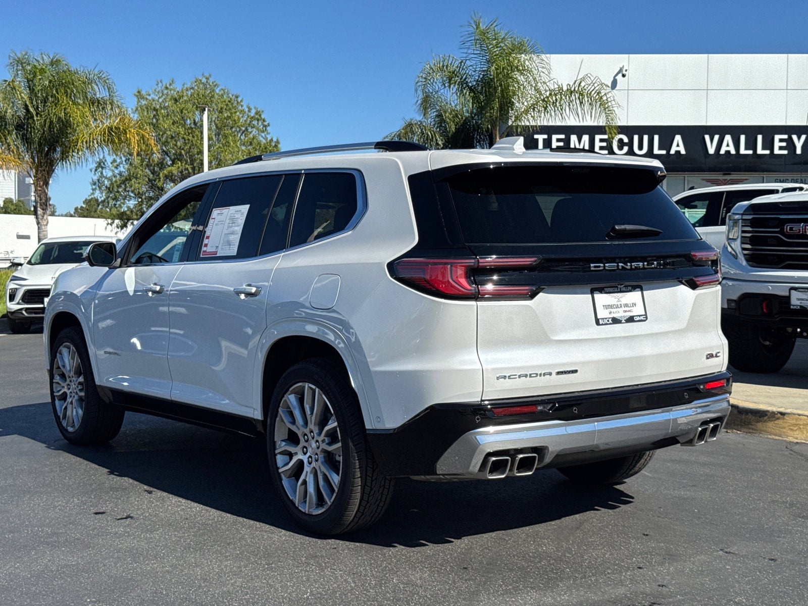 2025 GMC Acadia Denali
