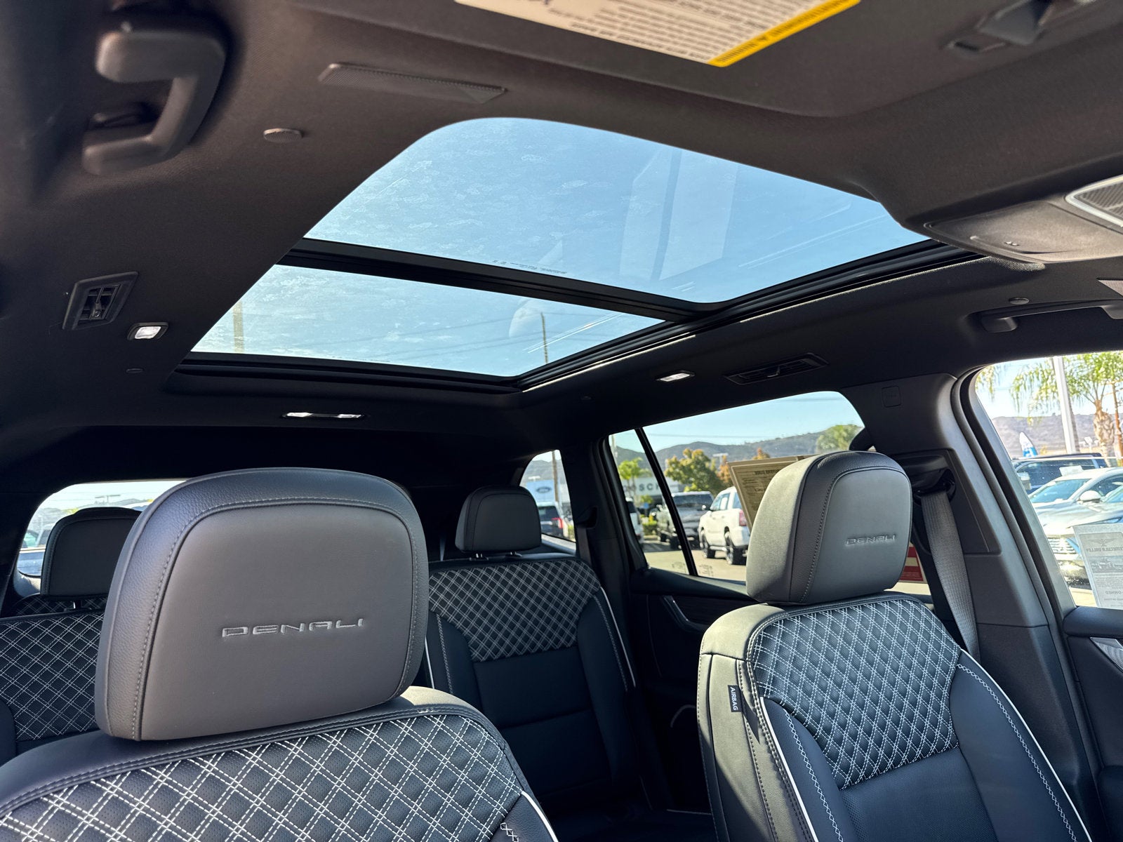 2025 GMC Acadia Denali