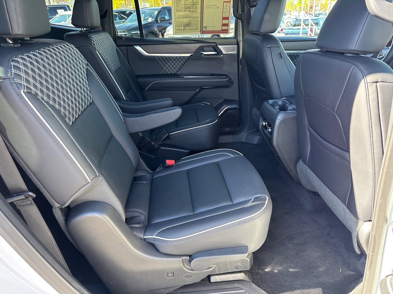 2025 GMC Acadia Denali