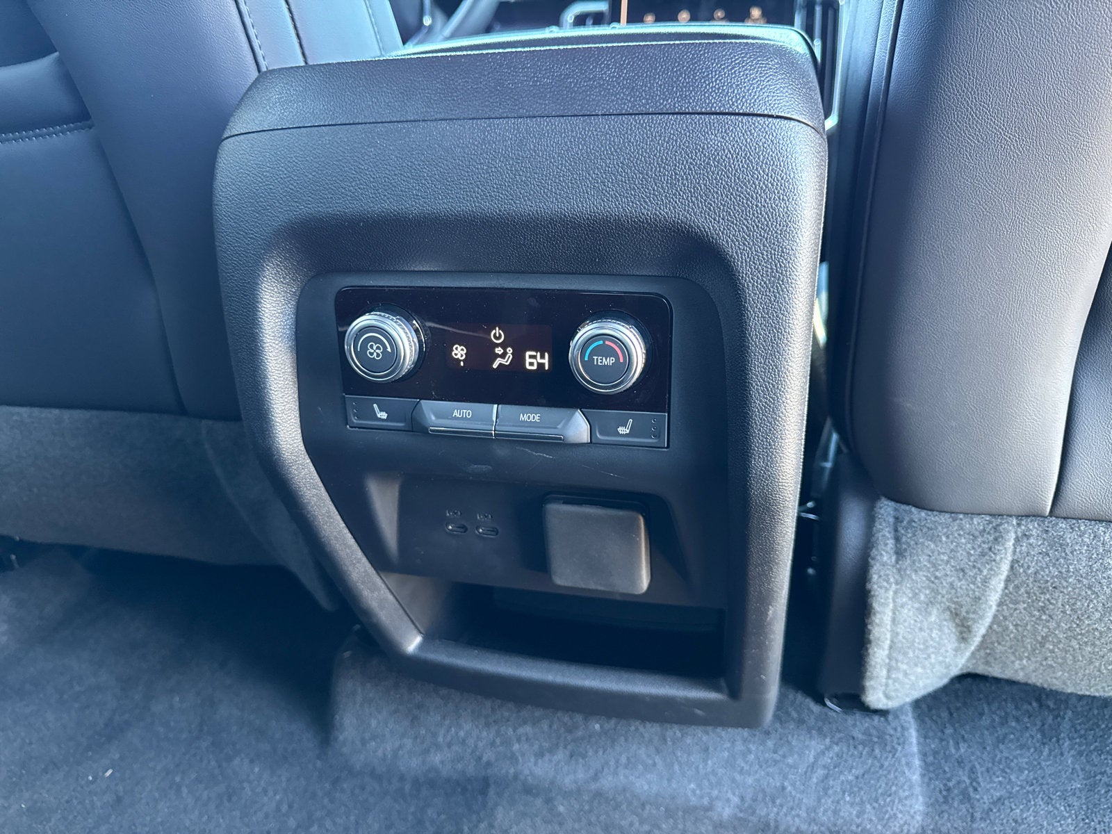 2025 GMC Acadia Denali