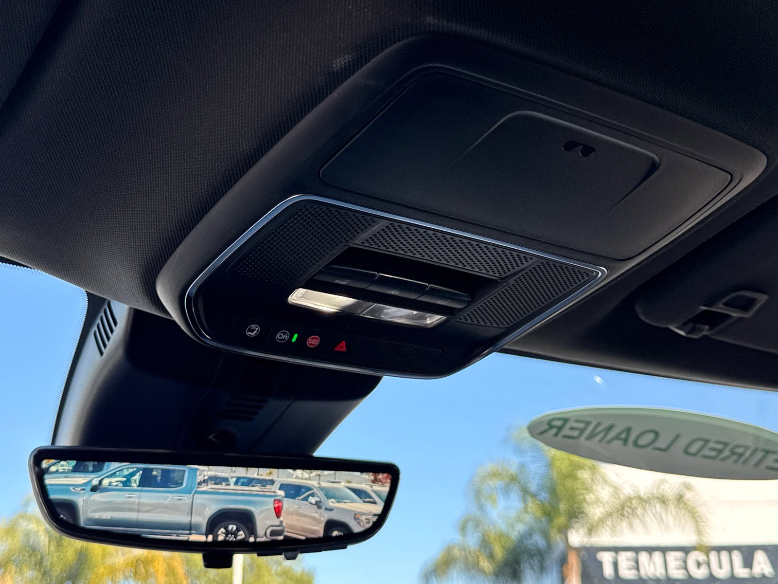 2025 GMC Acadia Denali