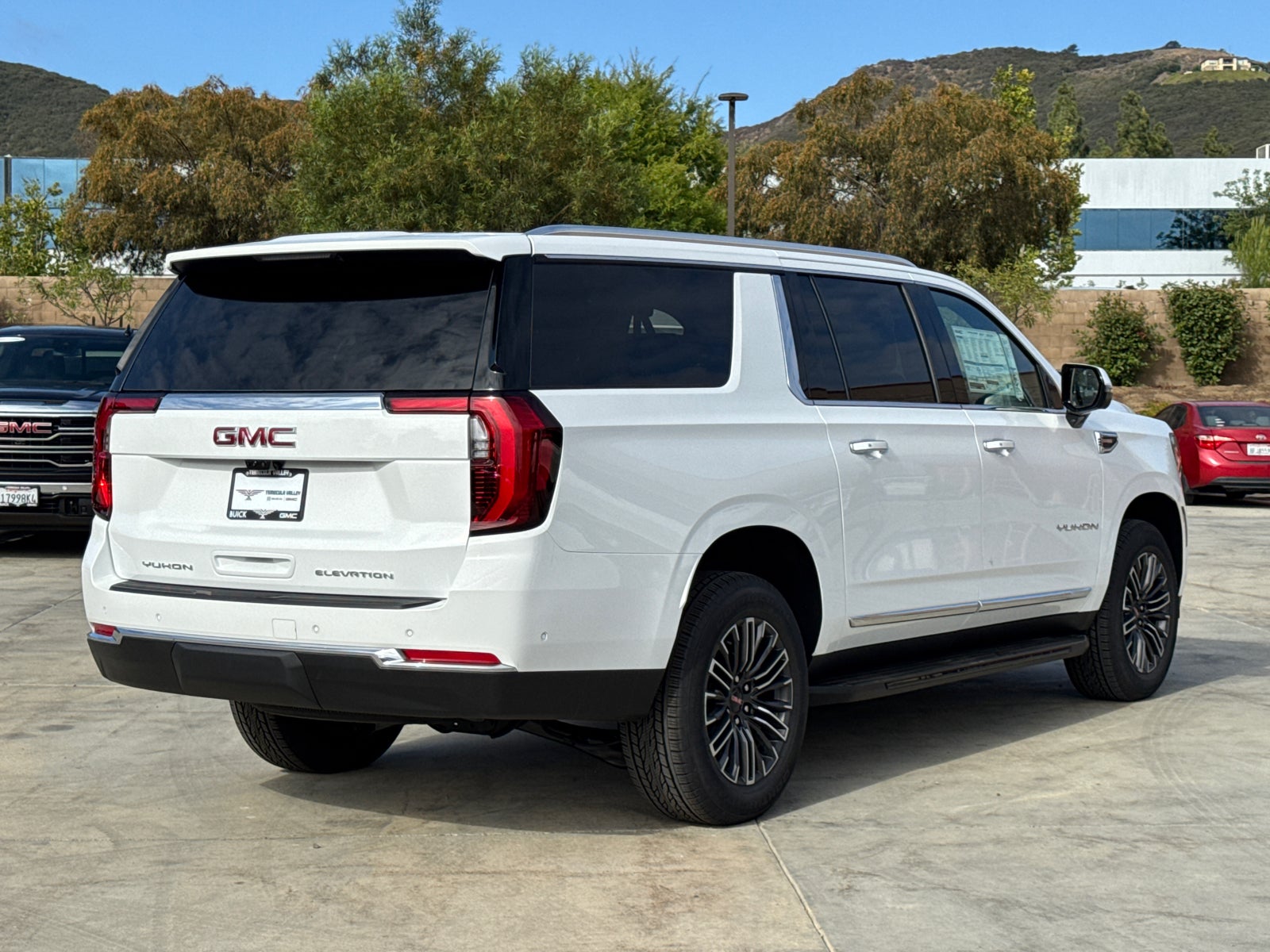 2026 GMC Yukon XL Elevation