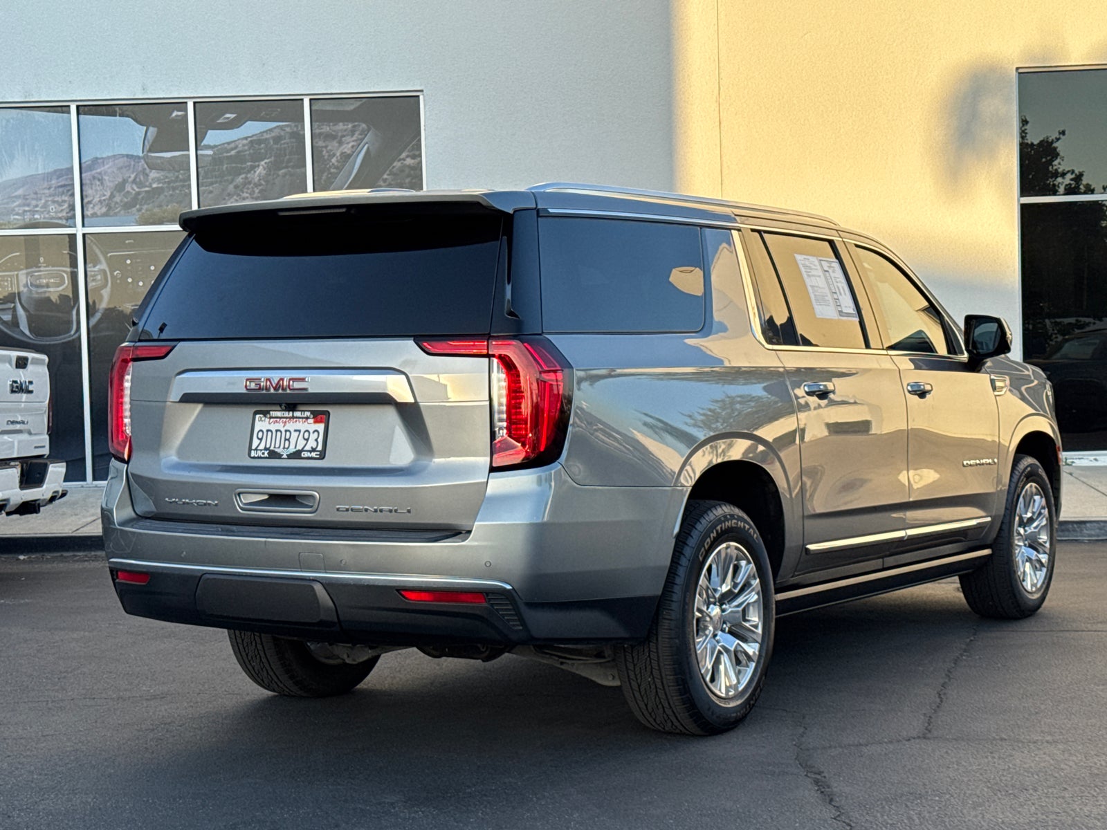 2023 GMC Yukon XL Denali