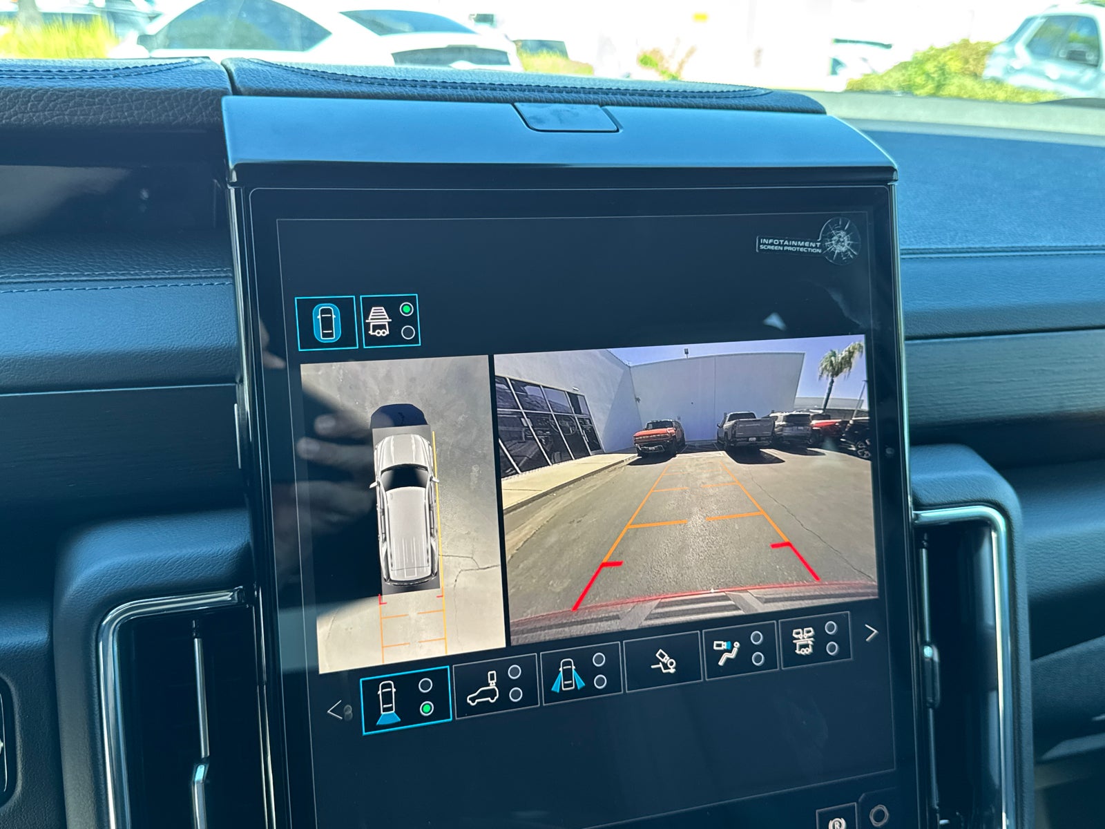 2026 GMC Yukon Denali - Photo 37