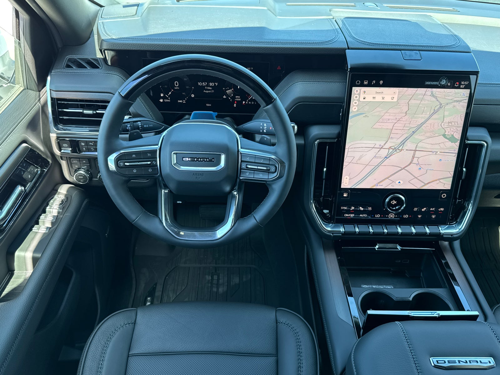 2026 GMC Yukon Denali - Photo 26