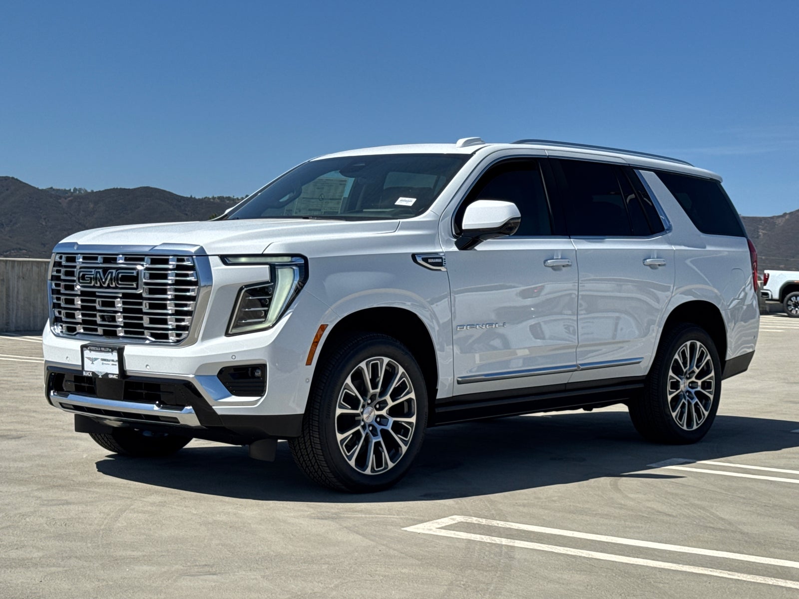 2026 GMC Yukon Denali - Photo 4