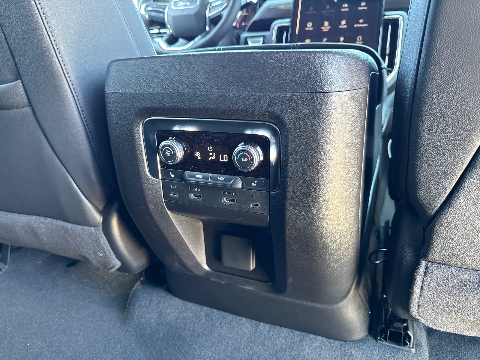2026 GMC Yukon XL Elevation - Photo 22
