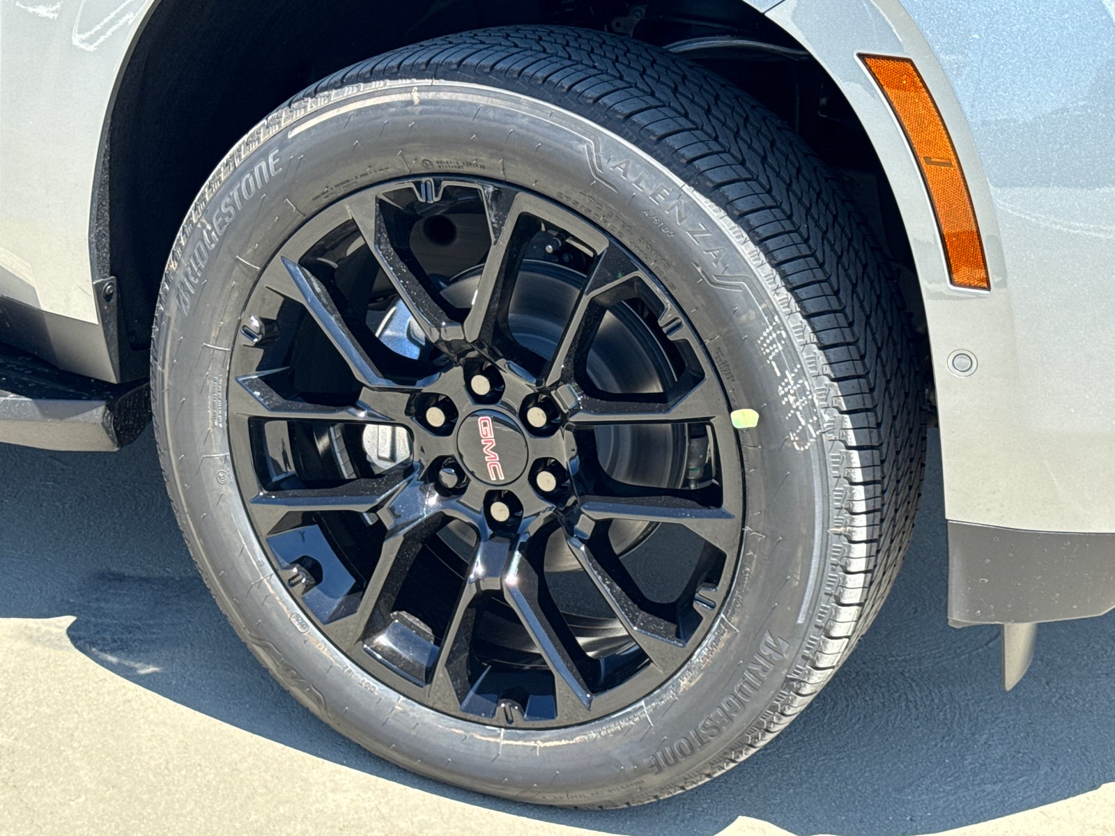 2026 GMC Yukon XL Elevation - Photo 6