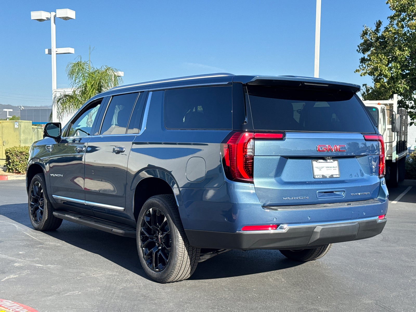 2026 GMC Yukon XL Elevation