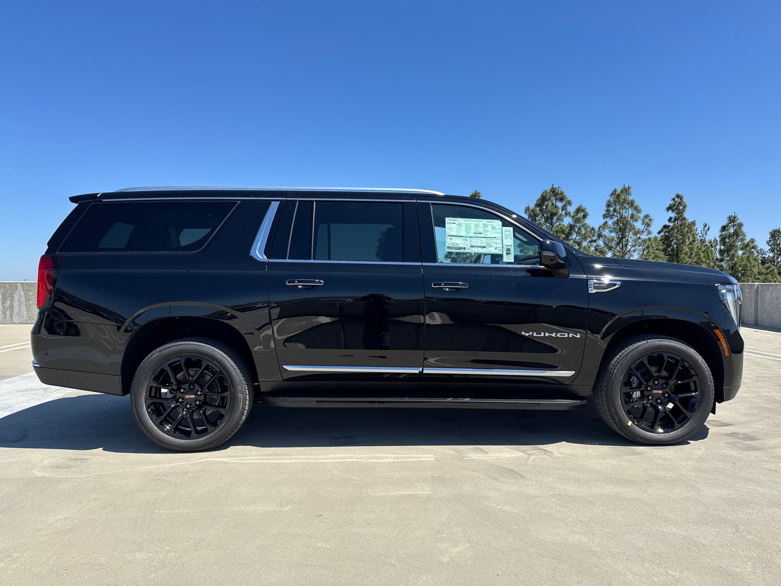 2026 GMC Yukon XL Elevation