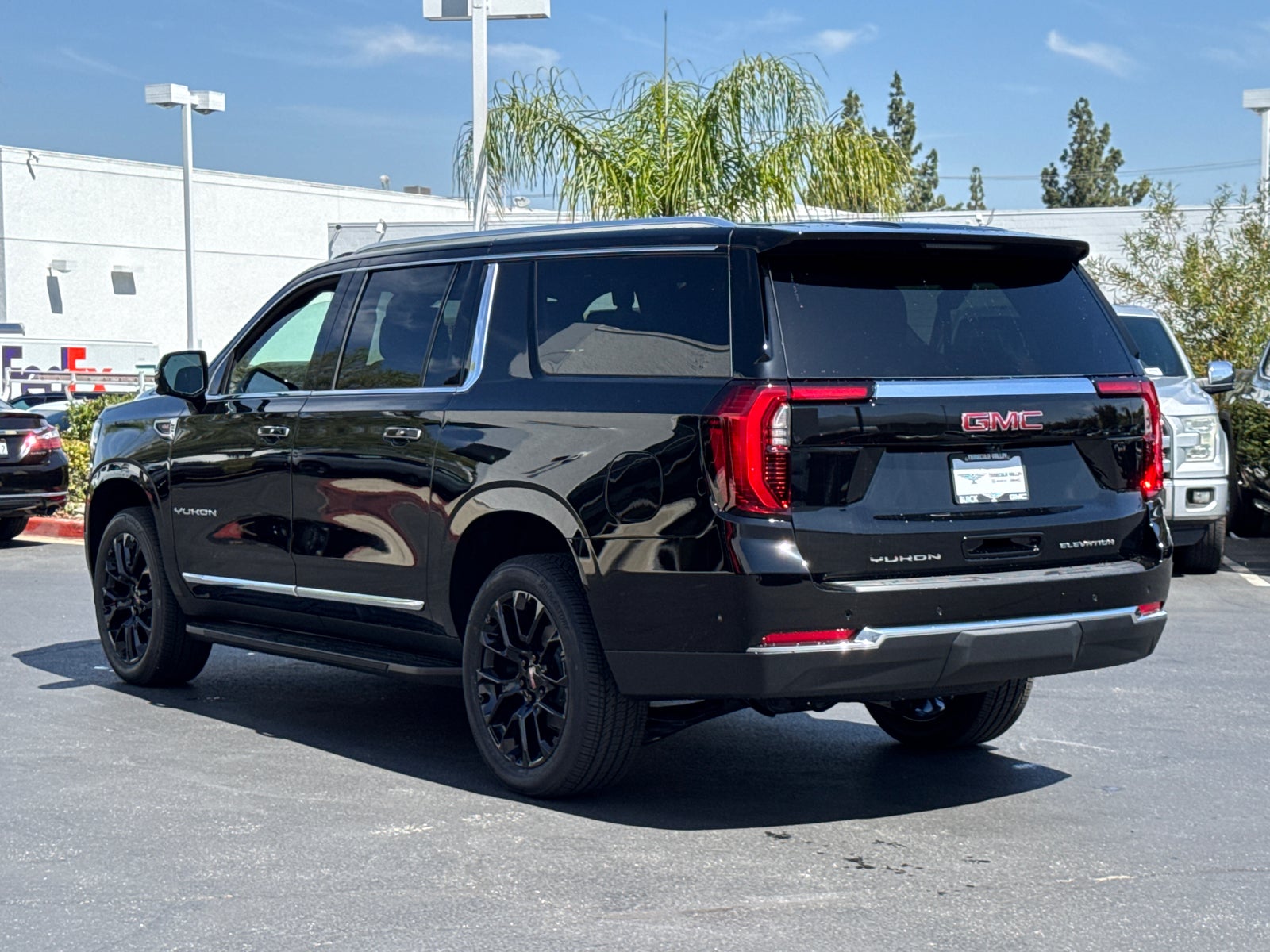 2026 GMC Yukon XL Elevation
