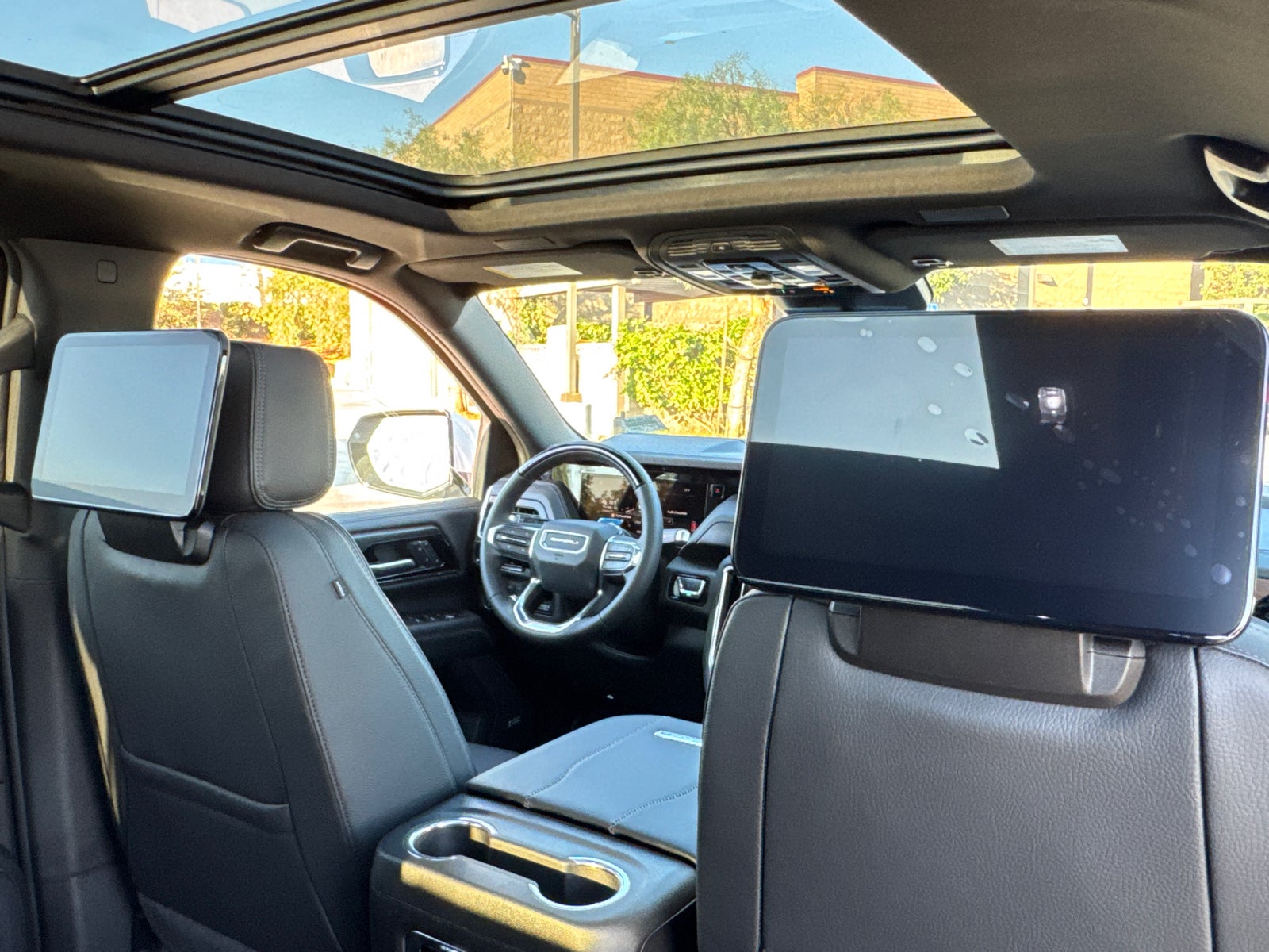 2027 GMC Yukon XL Denali