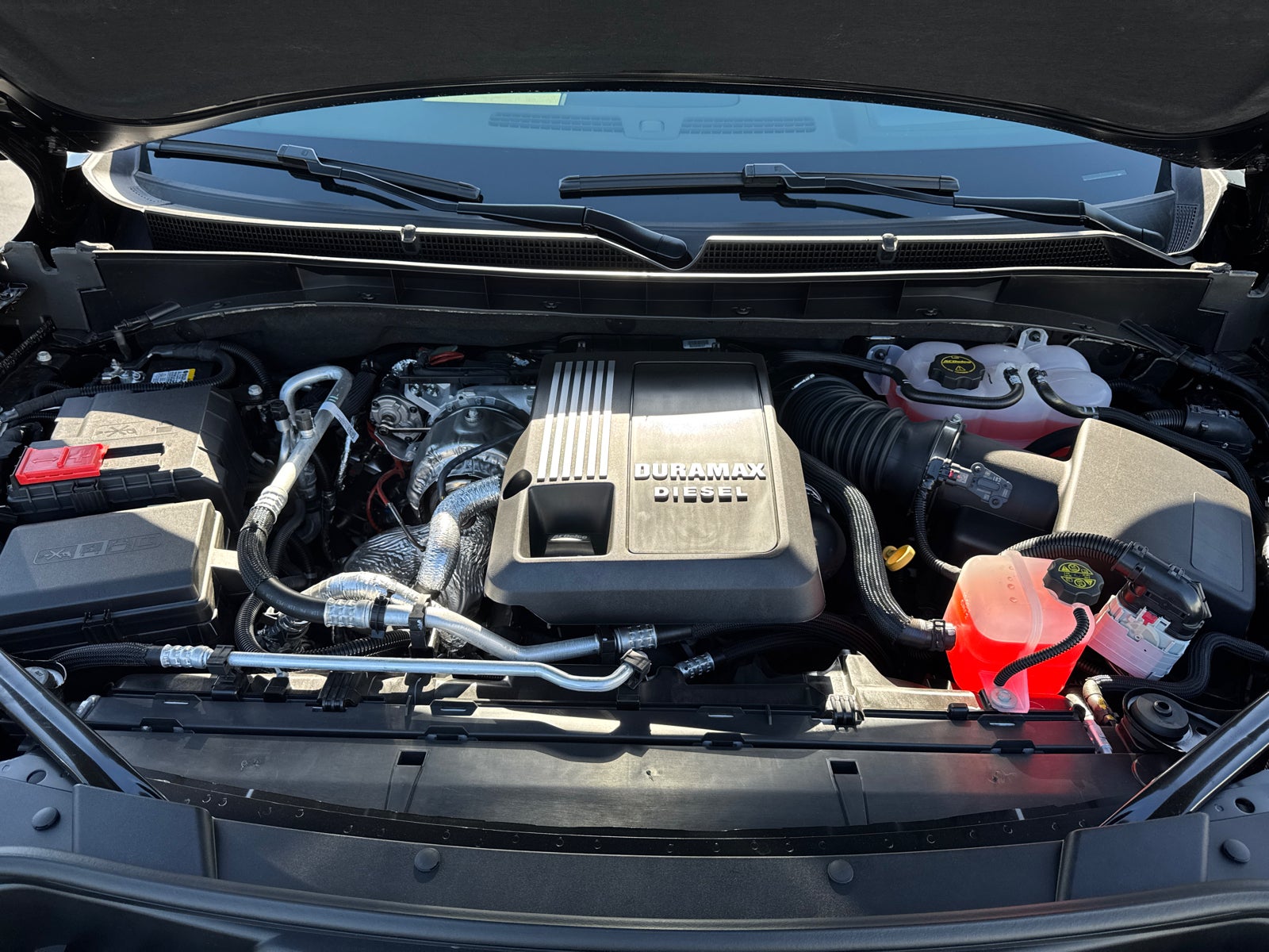 2026 GMC Yukon XL Denali - Photo 8
