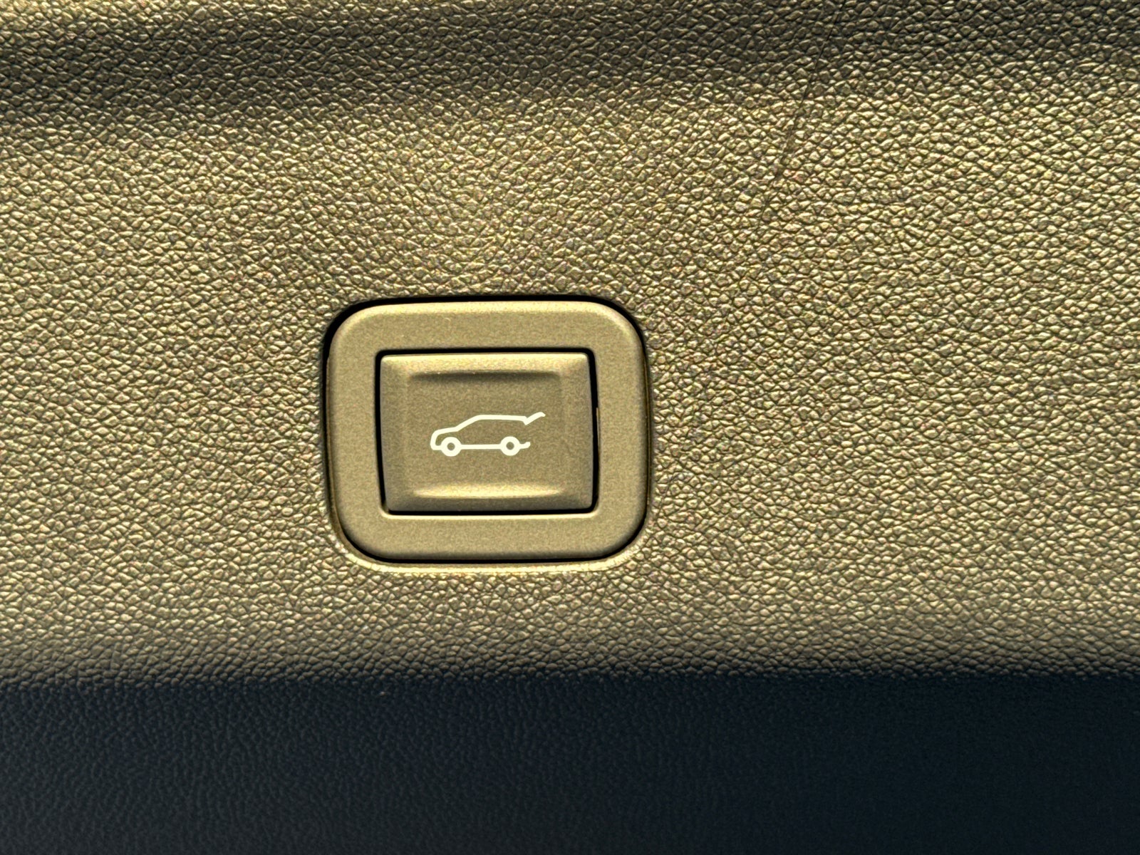 2027 GMC Yukon XL Denali