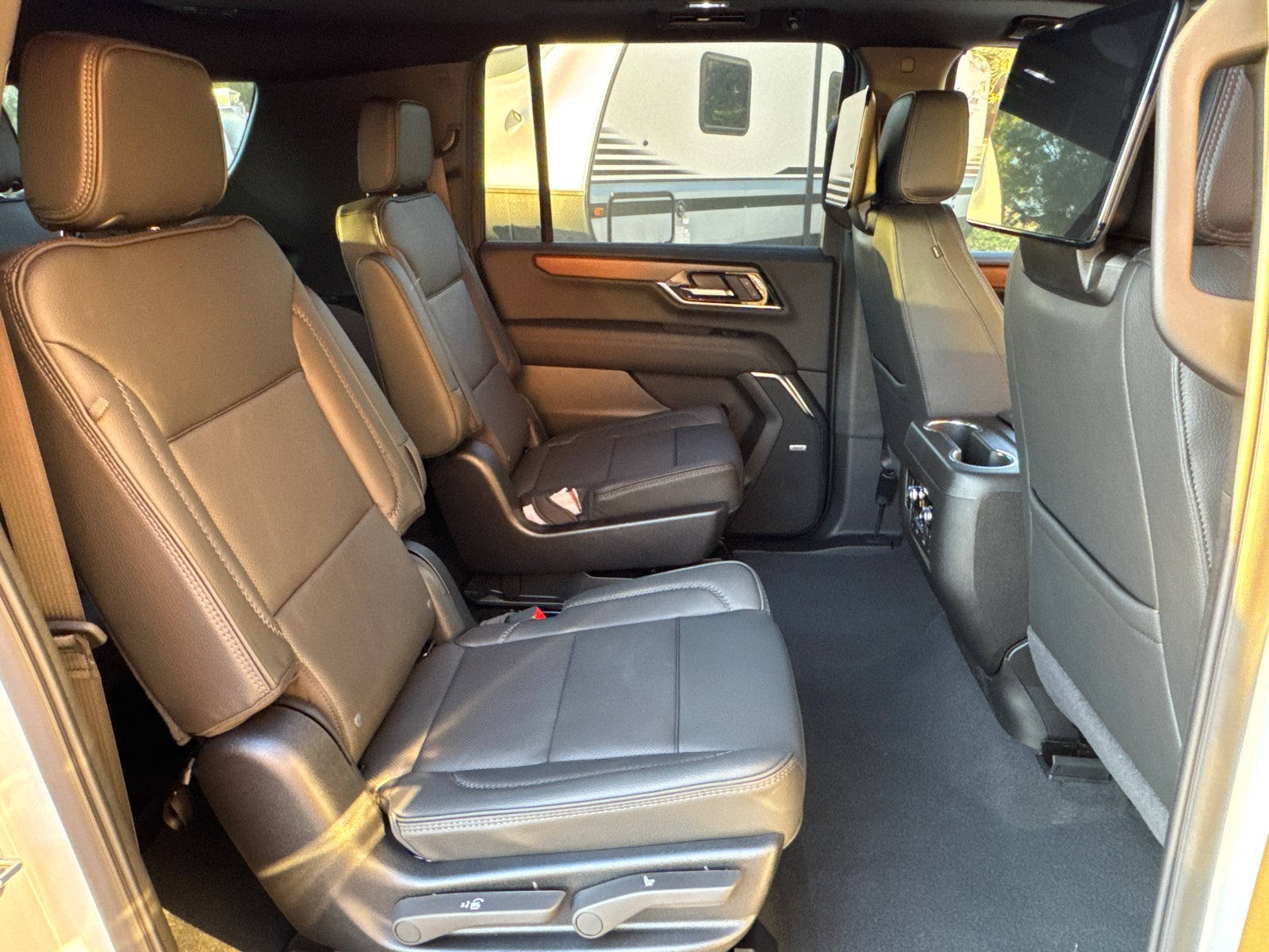 2027 GMC Yukon XL Denali